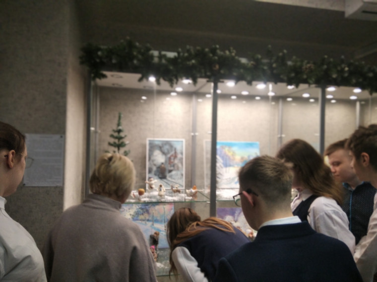Побывали на открытии выставки «Новогодняя открытка».